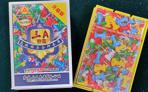 海东扑克批发采购指南与产品质量识别要点解析